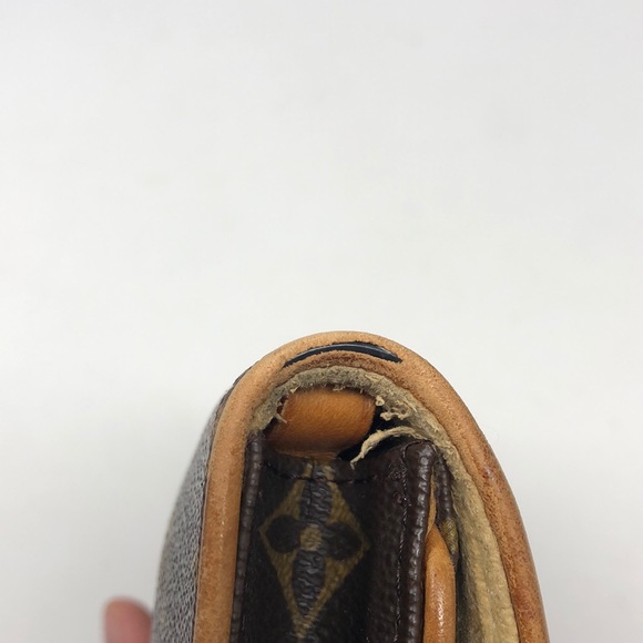 Authentic Louis Vuitton Pochette Twin GM - Picture 14 of 16